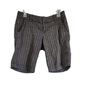 Spacegirlz Shorts 33 Waist, Pockets, Seersucker Sz M